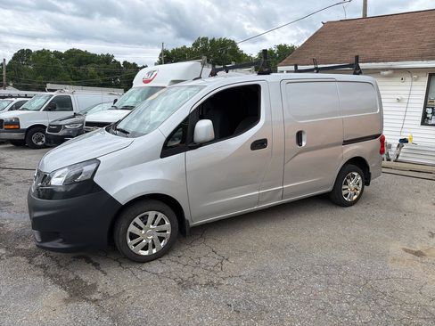 Used 2018 Nissan NV200 SV w/ Navigation Package FWD image 10