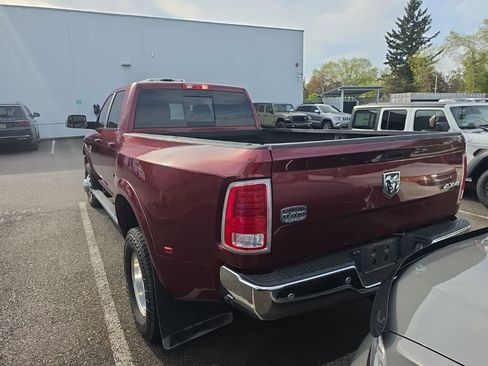 Used 2018 RAM 3500 Laramie Longhorn w/ Cold Weather Group AWD/4WD image 3