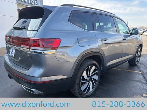 Used 2025 Volkswagen Atlas SE image 7