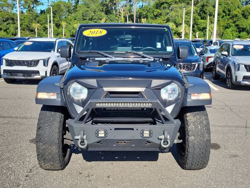 Used 2018 Jeep Wrangler Unlimited Rubicon AWD/4WD image 2
