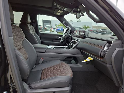 New 2026 Nissan Armada Platinum AWD/4WD image 15