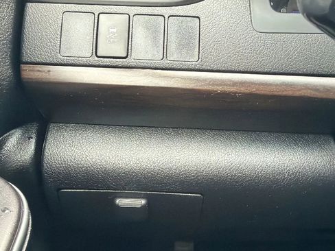 Used 2015 Toyota Camry LE FWD image 15