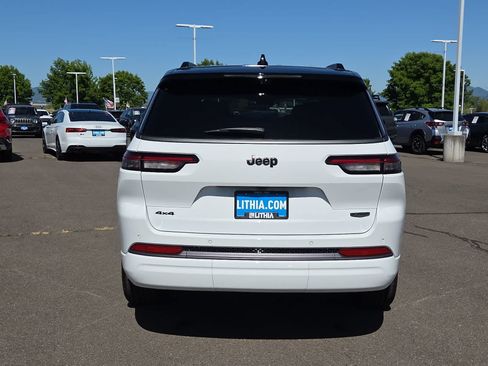 New 2026 Jeep Grand Cherokee L Summit AWD/4WD image 13