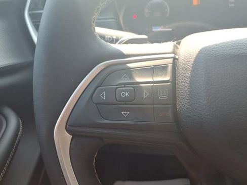 Certified 2023 Jeep Grand Cherokee Altitude AWD/4WD image 28