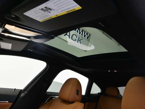 Certified 2023 BMW i4 eDrive40 w/ M Sport Package image 7