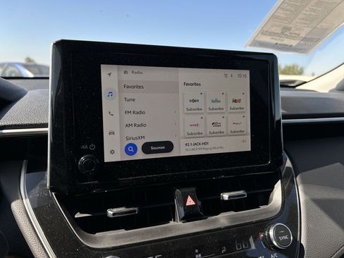 Used 2023 Toyota Corolla Cross XLE w/ Convenience Package image 12