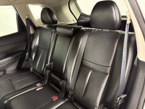 Used 2017 Nissan Rogue SL image 21