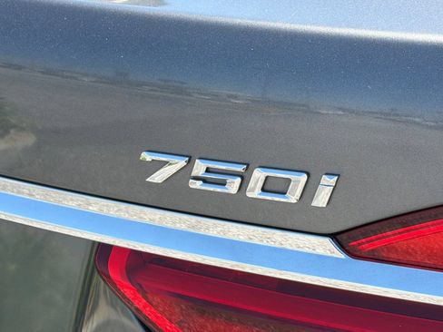 Used 2016 BMW 750i xDrive AWD/4WD image 29