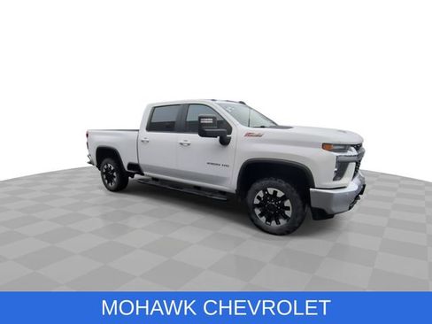 Used 2020 Chevrolet Silverado 2500 LT w/ All Star Edition image 2