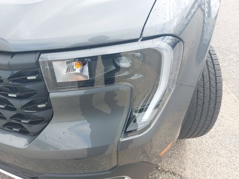 Used 2026 Ford Maverick Lariat w/ 4K Tow Package AWD/4WD image 33