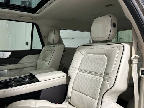 Used 2018 Lincoln Navigator L Black Label w/ Cargo Package image 27