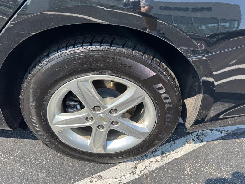 Used 2023 Chevrolet Malibu LS w/ LPO, Floor Liner Package FWD image 7