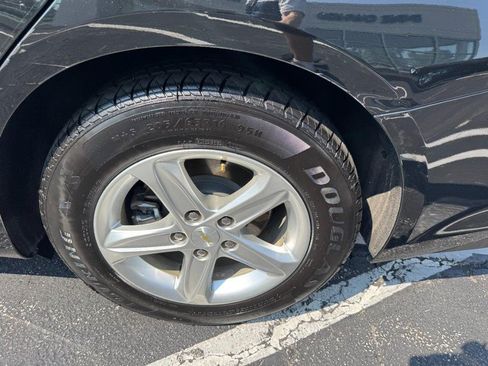 Used 2023 Chevrolet Malibu LS w/ LPO, Floor Liner Package FWD image 7
