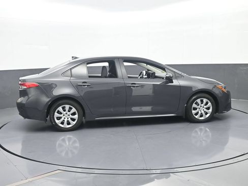 Used 2025 Toyota Corolla LE FWD image 7