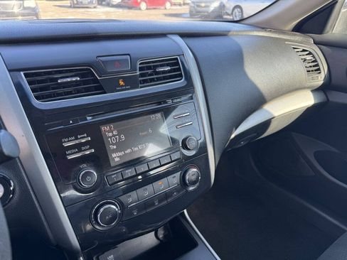 Used 2015 Nissan Altima 2.5 S w/ Power Driver Seat Package FWD image 14