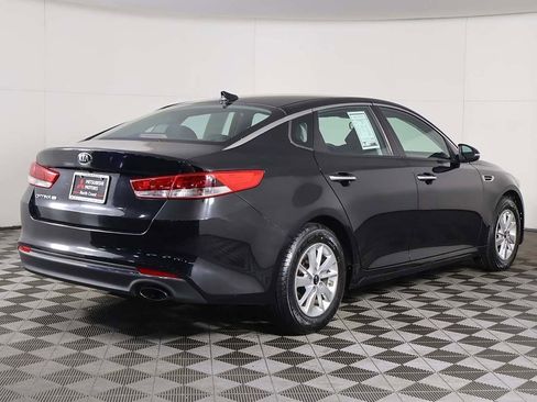 Used 2017 Kia Optima LX image 7