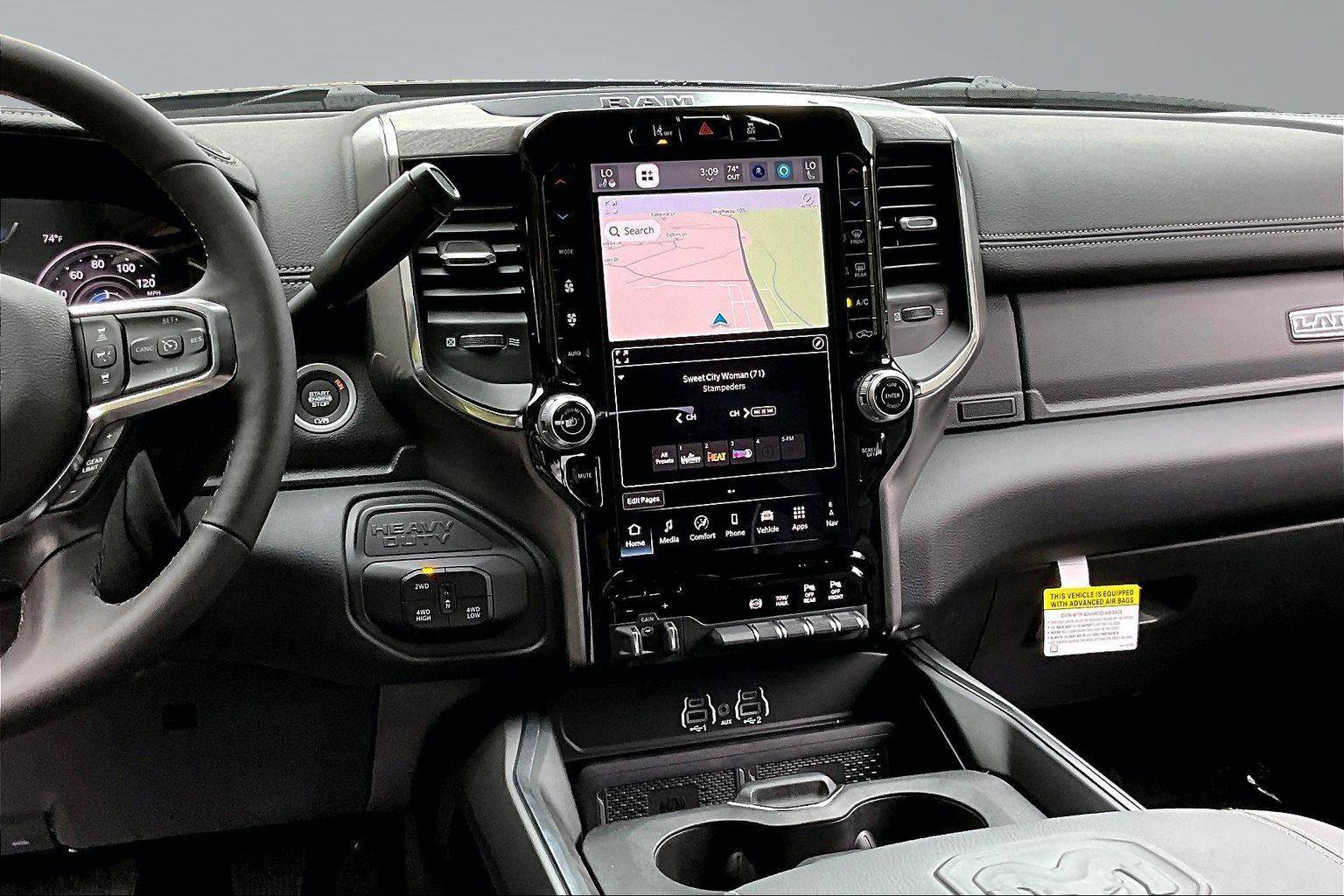 New 2026 RAM 2500 Laramie AWD/4WD image 8