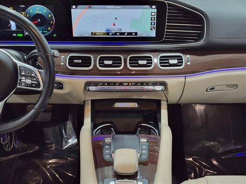 Used 2023 Mercedes-Benz GLS 450 4MATIC image 15