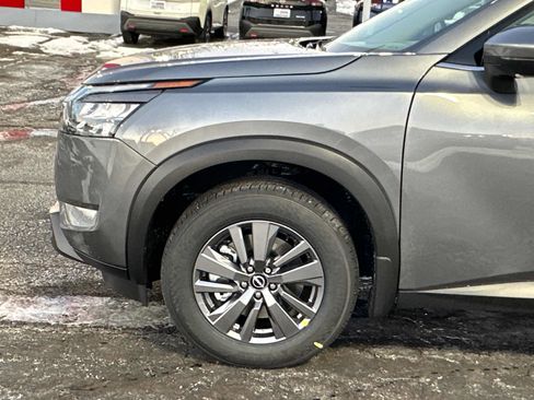 New 2025 Nissan Pathfinder SV w/ SV Premium Package image 7