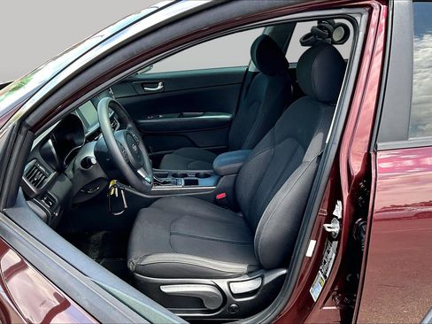 Used 2018 Kia Optima LX FWD image 24