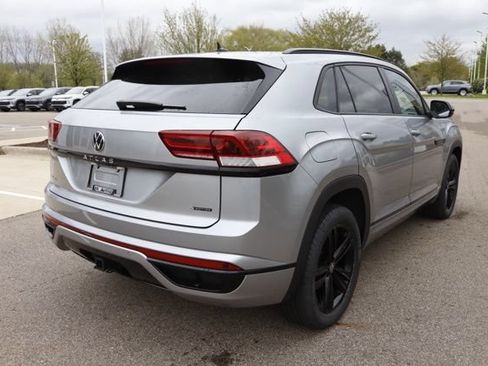 Used 2023 Volkswagen Atlas Cross Sport SEL R-Line AWD/4WD image 3