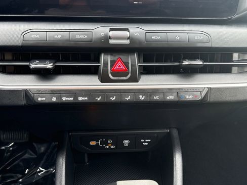 Used 2025 Kia K4 LXS image 22