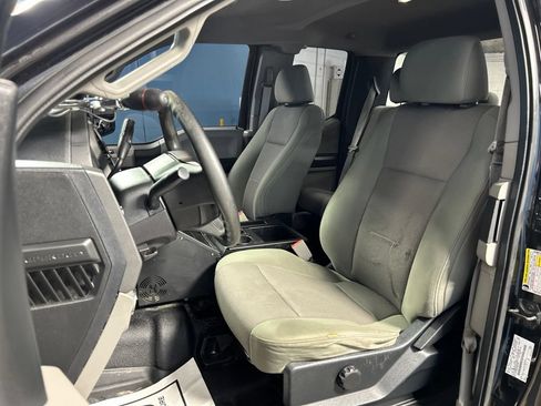 Used 2018 Ford F250 XL w/ Power Equipment Group AWD/4WD image 17