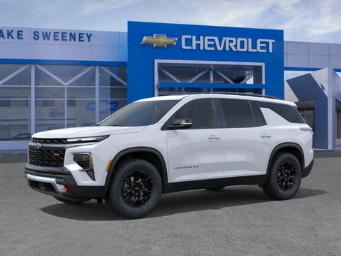 New 2026 Chevrolet Traverse Z71 w/ Enhanced Driving Package AWD/4WD image 2