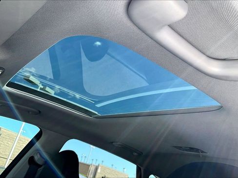Certified 2024 Hyundai Kona Limited FWD image 12