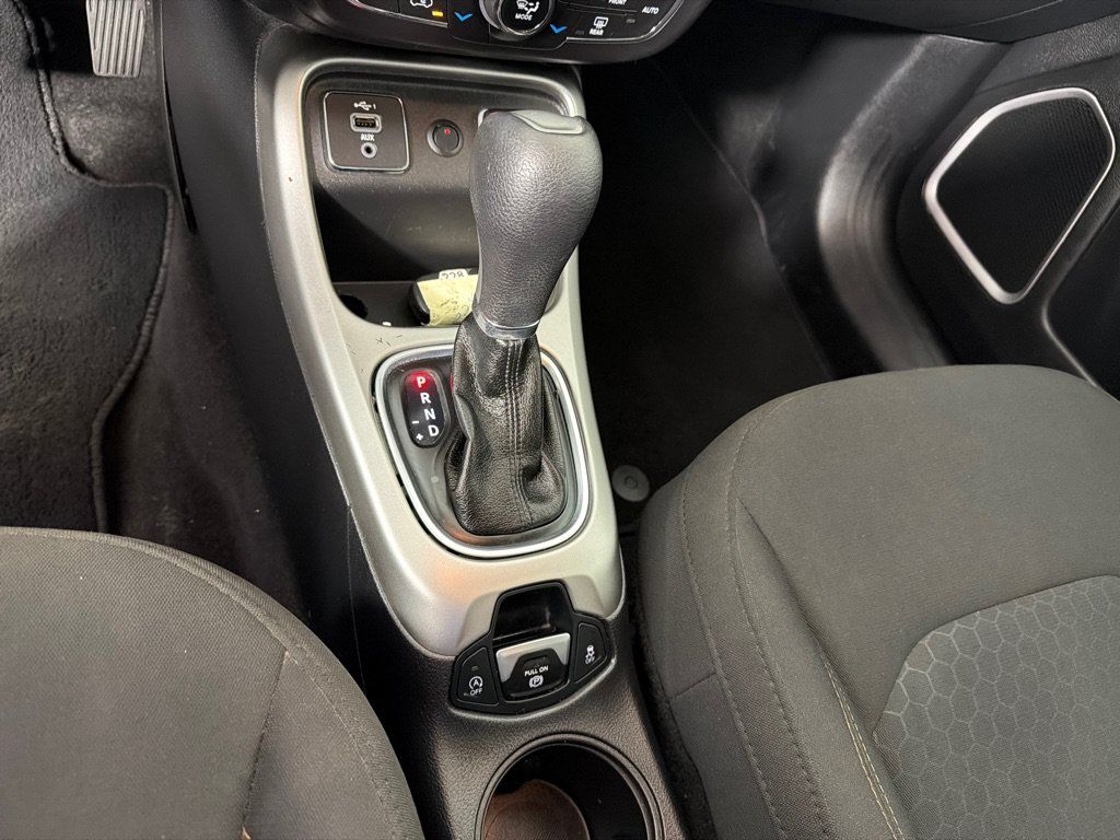 Used 2019 Jeep Compass Sport FWD image 15
