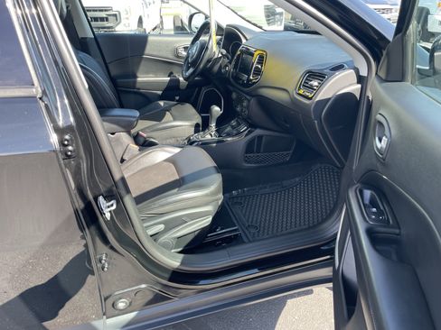 Used 2021 Jeep Compass Latitude AWD/4WD image 27