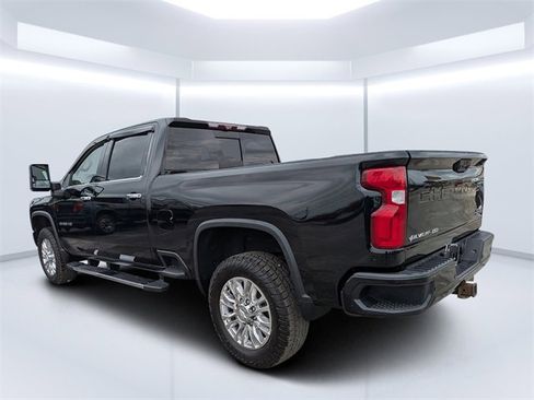 Used 2020 Chevrolet Silverado 2500 High Country w/ Technology Package image 5