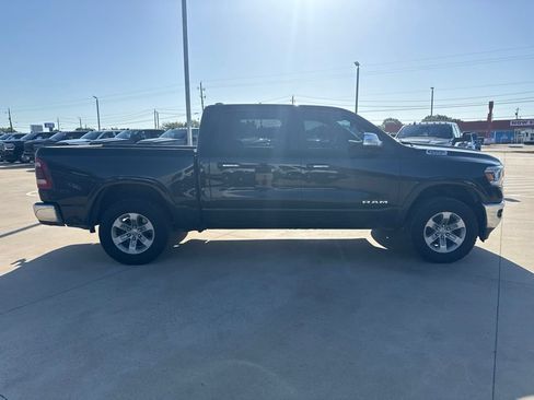 Used 2019 RAM 1500 Laramie AWD/4WD image 9