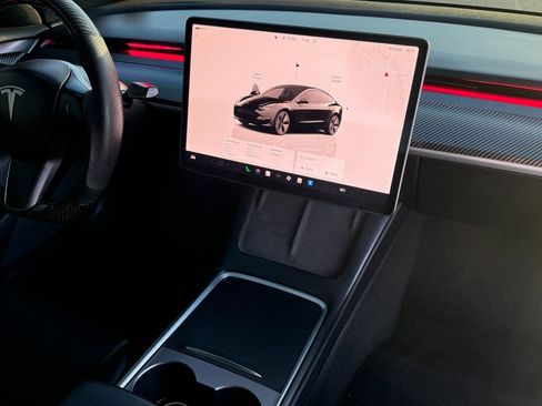 Used 2022 Tesla Model 3 Long Range image 11