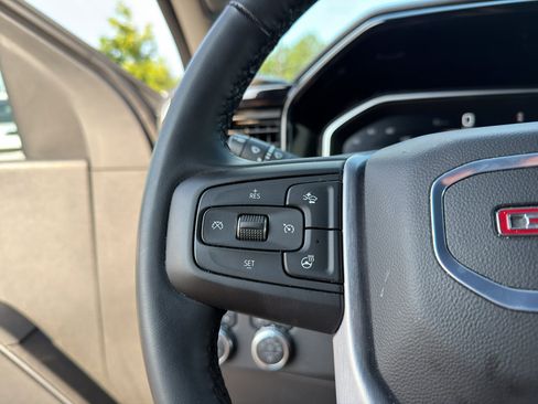 Used 2026 GMC Sierra 1500 SLT AWD/4WD image 14