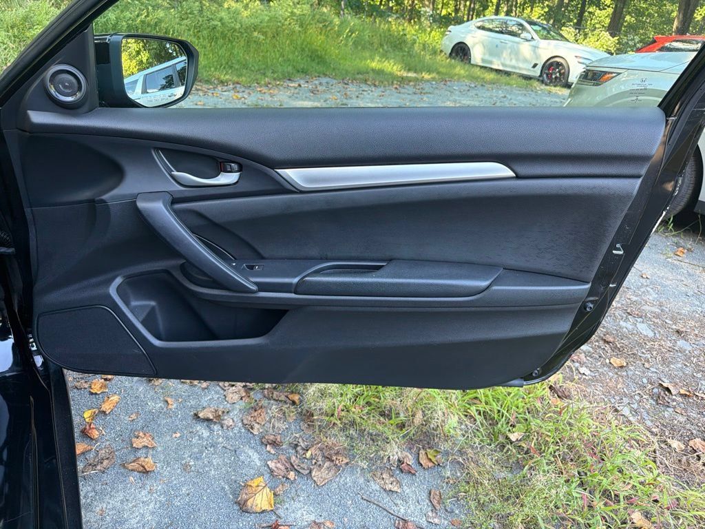 Used 2019 Honda Civic Sport image 10