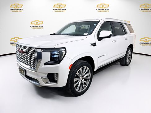 Used 2022 GMC Yukon Denali image 3