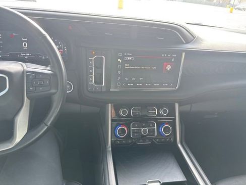 Certified 2022 GMC Yukon Denali image 21