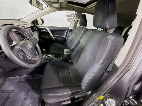 Used 2016 Toyota RAV4 XLE AWD/4WD image 23