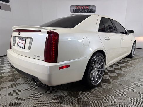 Used 2006 Cadillac STS V8 w/ Preferred Equipment Group image 4