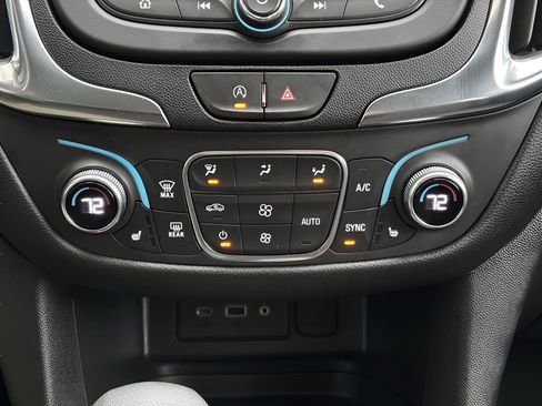 Used 2024 Chevrolet Equinox LT image 21