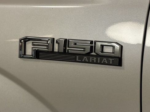 Used 2019 Ford F150 Lariat w/ Equipment Group 502A Luxury AWD/4WD image 33
