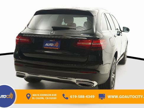 Used 2019 Mercedes-Benz GLC 350e 4MATIC image 10