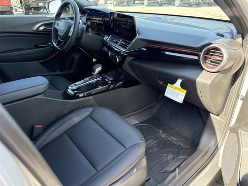 New 2026 Chevrolet Trax RS w/ Driver Confidence Package image 27
