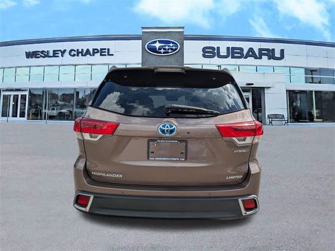 Used 2019 Toyota Highlander Limited image 6