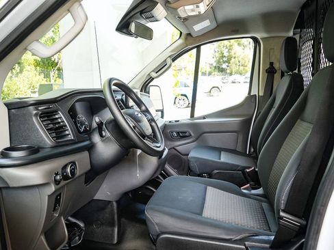 Used 2024 Ford Transit 250 Low Roof w/ Exterior Upgrade Package RWD image 17
