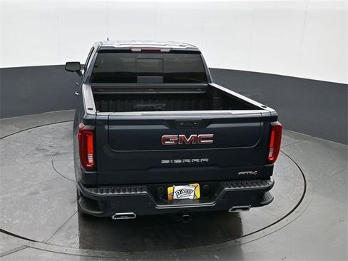 Certified 2021 GMC Sierra 1500 AT4 w/ AT4 Premium Package image 18