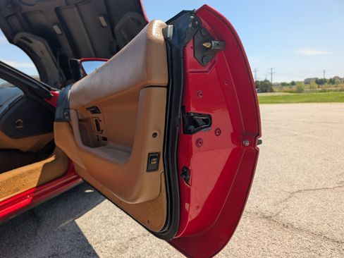 Used 1990 Chevrolet Corvette Convertible RWD image 73