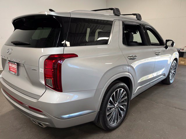 Used 2025 Hyundai Palisade Calligraphy AWD/4WD image 3