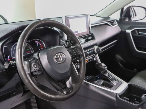 Used 2023 Toyota RAV4 XLE w/ Convenience Package image 23